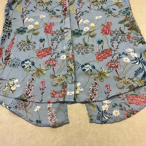 Philosophy Floral Sleeveless High Low Button Down Hidden Placard Polyester Top - Picture 14 of 14